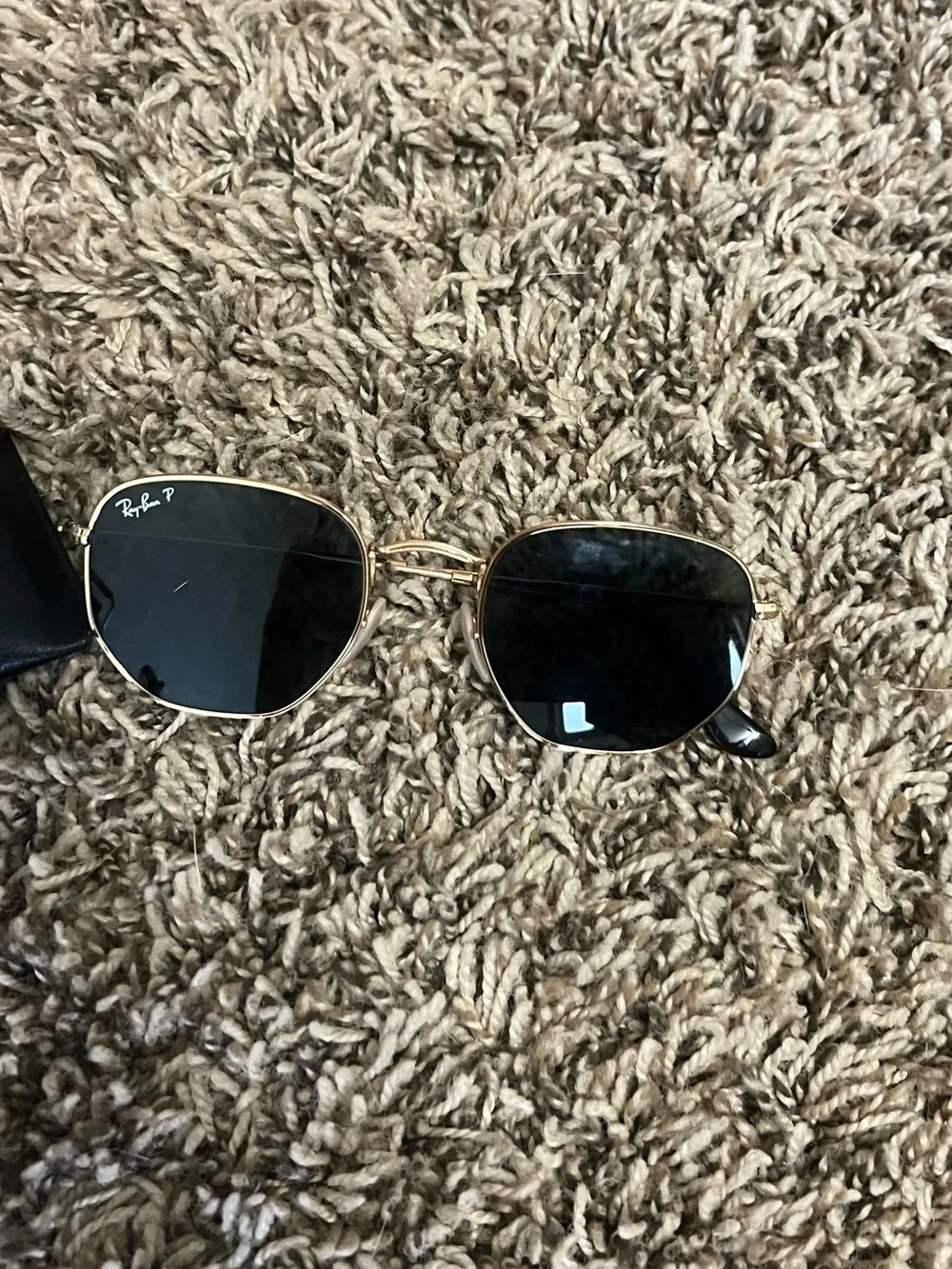 Ray-Ban Gold Frame Black Lens Sunglasses with Black Case